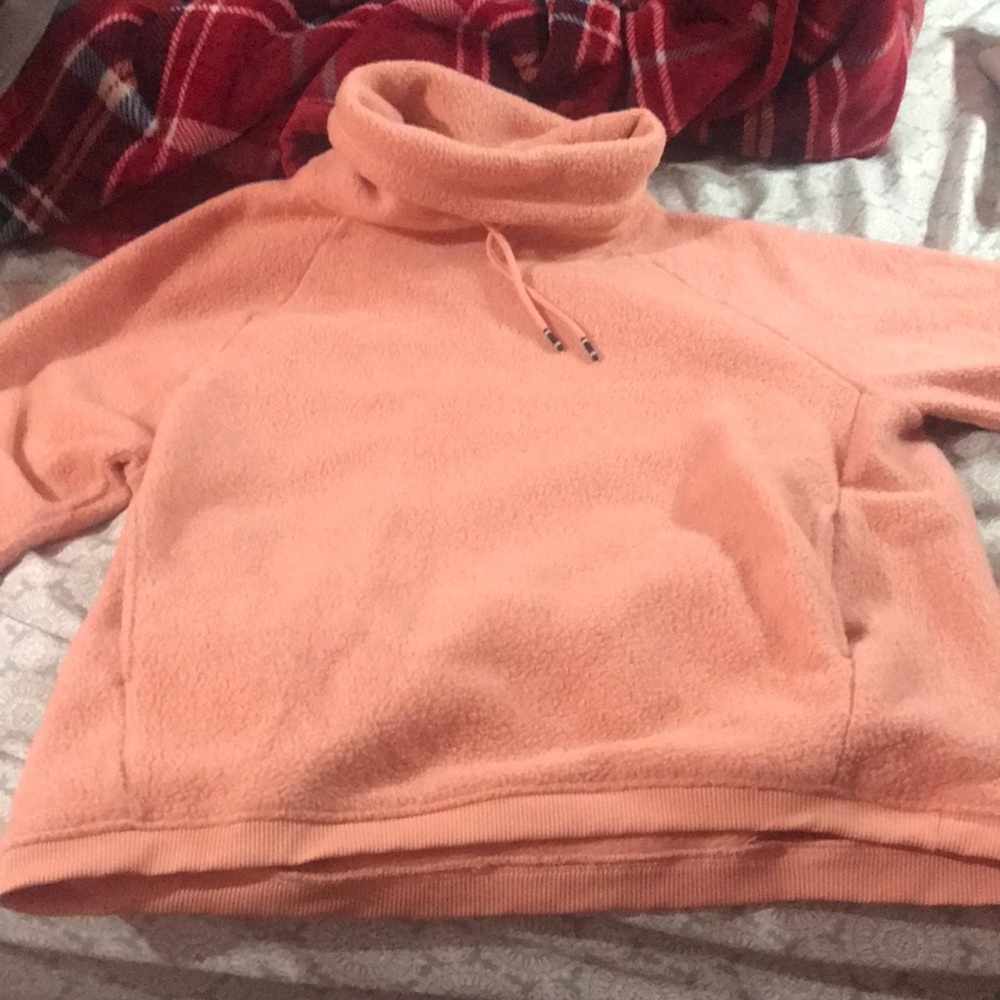 Nike turtleneck no stains no holes